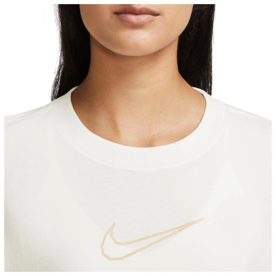 Nike Γυναικεία κοντομάνικη μπλούζα Sportswear Tee Nike Γυναικεία κοντομάνικη μπλούζα Sportswear Tee